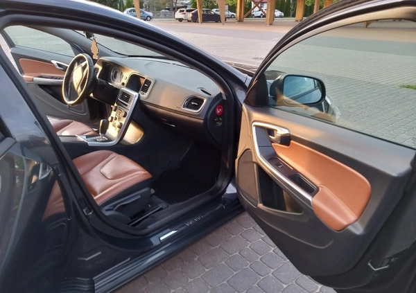 Volvo S60 cena 36000 przebieg: 283000, rok produkcji 2012 z Dęblin małe 781